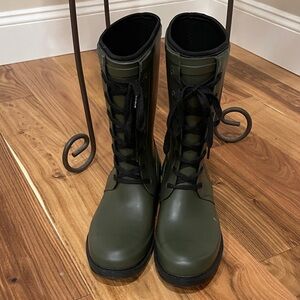 AEROSOLES Dark Green Lace-Up Winter Boots